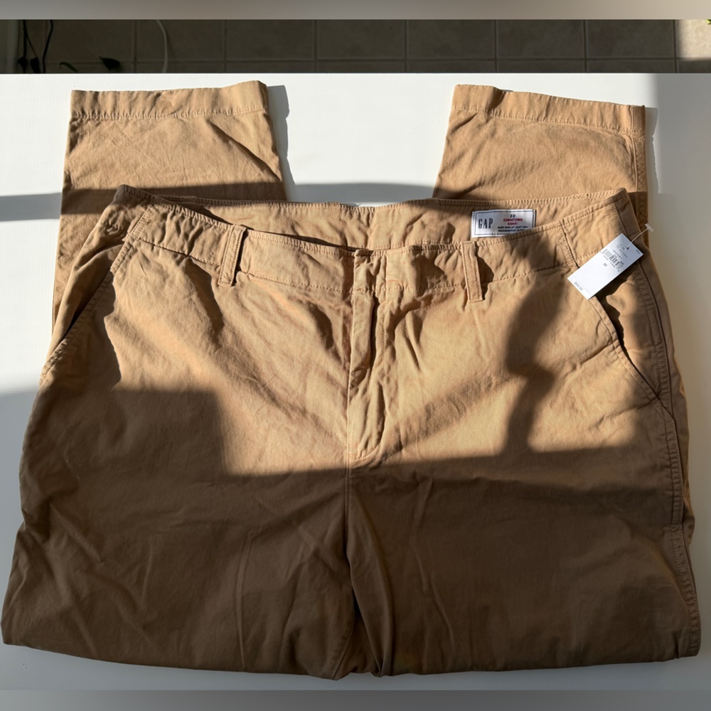 NWT Women’s Gap Downtown Khaki Pants Size 20/24 - Dark Tan